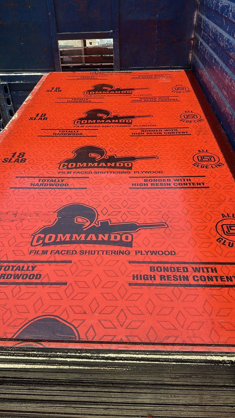 COMMANDO Film Faced Shuttering Plywood 18-Sheet Hardwood Stack